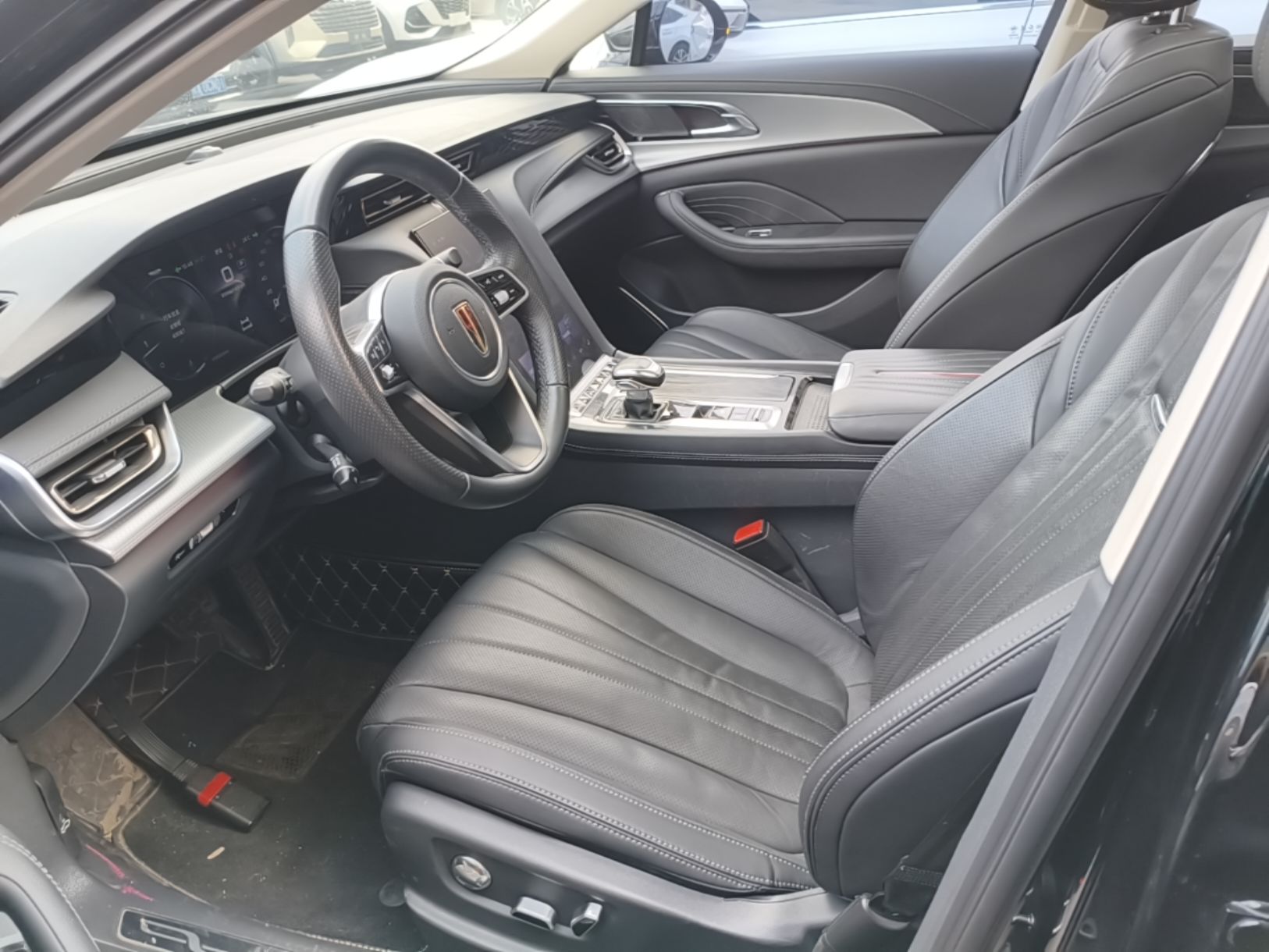 Hongqi H5 2023 2.0T Automatic Smart Connect Flagship Edition - Chinese Trim Chang — снимка 17