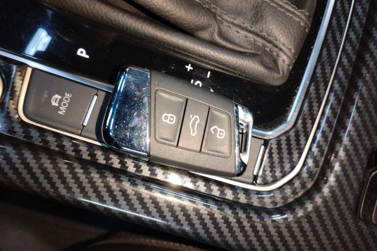 Used Volkswagen FAW-Volkswagen CC 2020 330TSI Glamour Edition China VI Standard Vehicle Key