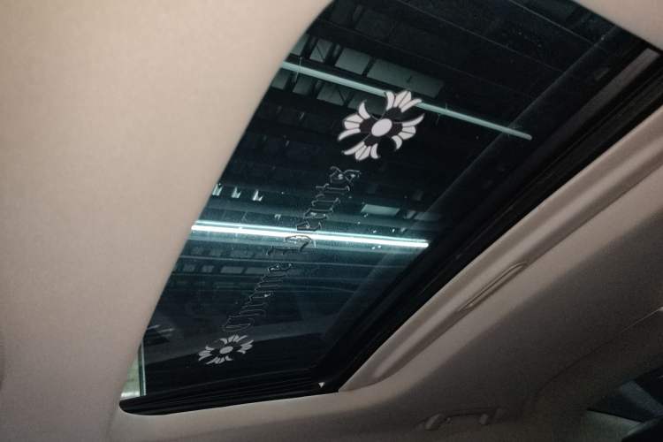 Used Ford Mondeo 2013 2.0L GTDi240 Luxury Sport Model Headliner