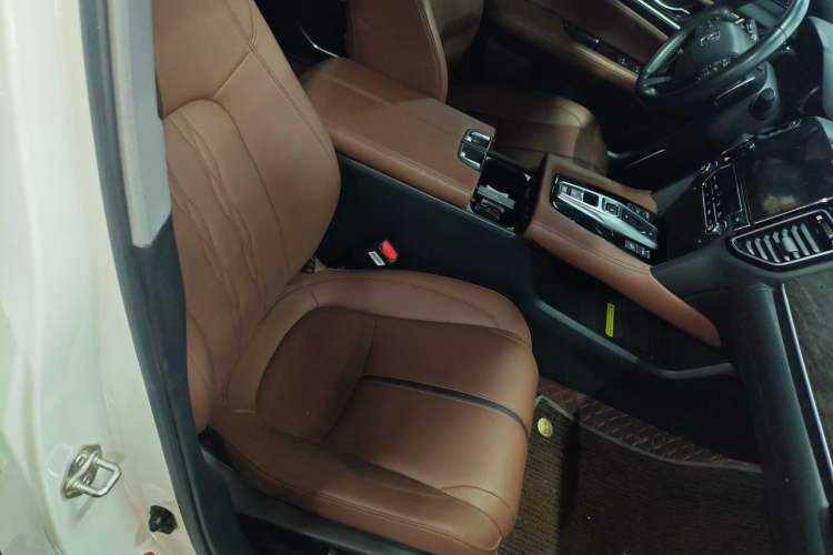 Used Honda UR-V 2020 370TURBO Two-Wheel Drive Luxury Edition
