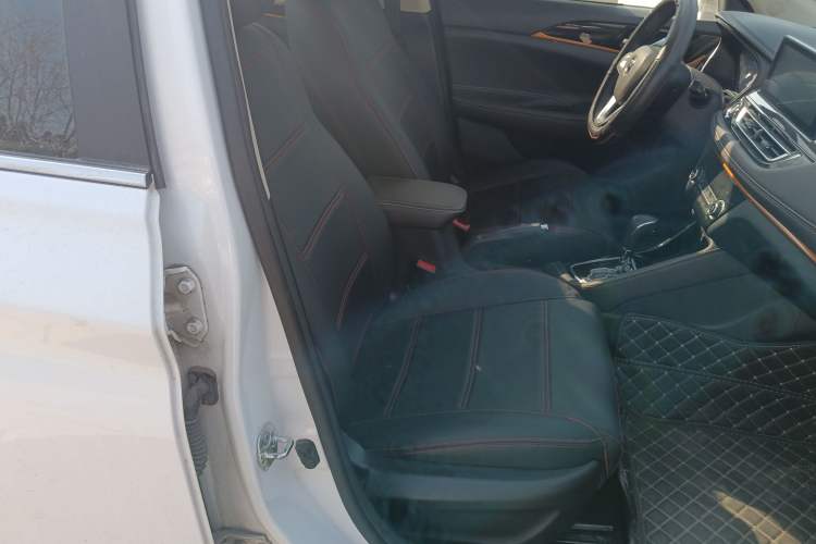 Used CHANGAN Eado DT 2019 1.6L Automatic Smart Enjoyment Model China VI Standard
