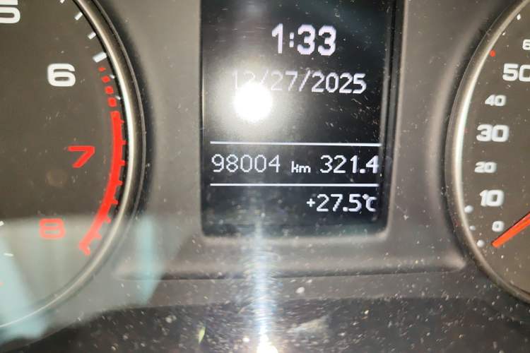 Used Audi Q3 2017 30 TFSI Fashion Model Odometer Close Up