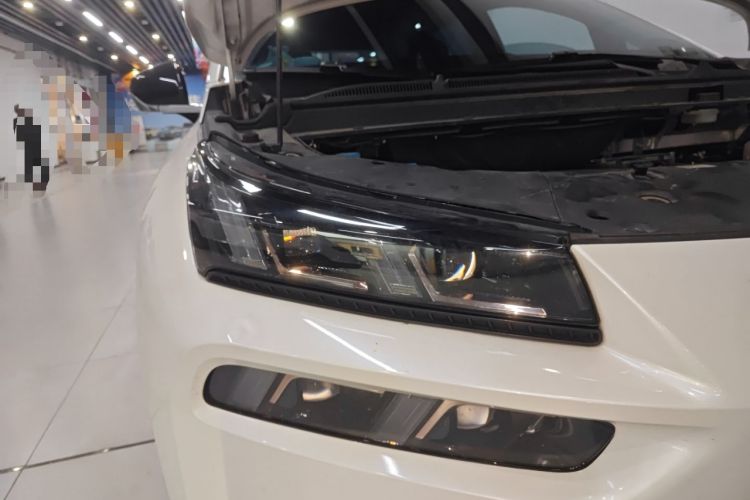 Used AION V 2021 Plus 70 Smart Technology Edition Lithium Iron Phosphate Right Front Headlight