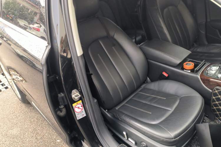 Used Audi A6L New Energy 2018 40 e-tron Right Front Seat