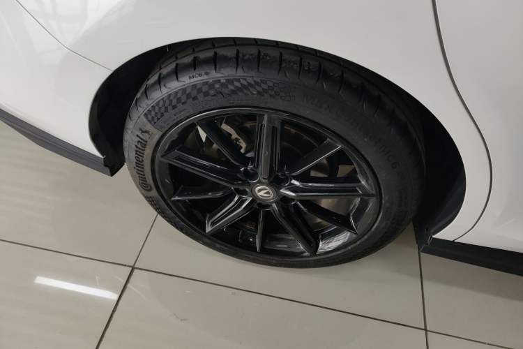 Used Changan UNI-V 2022 1.5T Prestige Version