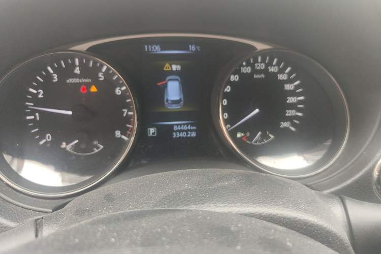 Used Nissan X-Trail 2014 2.0L CVT Comfort Edition 2WD Instrument Cluster