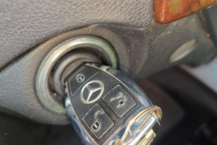 Used Mercedes-Benz C-Class 2013 C 260 Elegant Grand Edition
