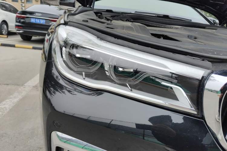 Used BMW 7 Series 2018 740Li M Sport Package Leading Model
