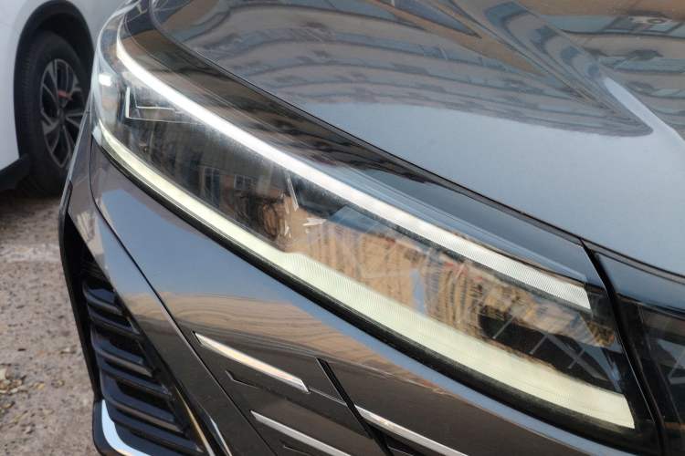 Used CHANGAN CS75 PLUS 2024 3rd Generation Champion Edition 1.5T Intelligent Drive Dynamic Model