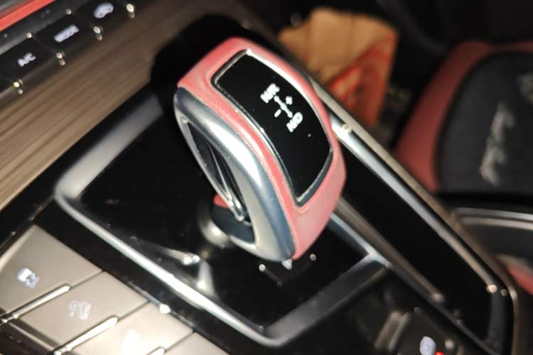Used Geely Auto Emgrand X7 Sport 2022 Boyue X 1.8TD DCT ZhiShang Model Gear Lever