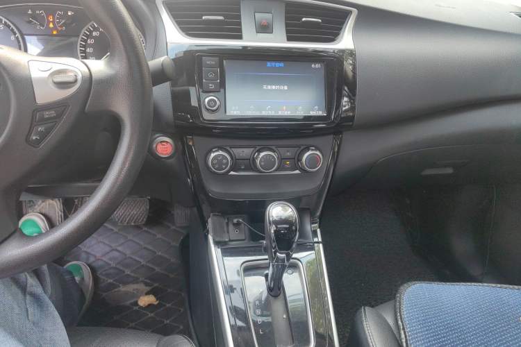 Used Nissan Sylphy 2016 Classic 1.6 XL Automatic Luxury Edition Audio And AC Panel