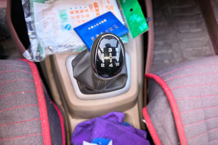 Used BAIC Weiwang M30 2015 1.5L Comfort version DAM15 Gear Lever