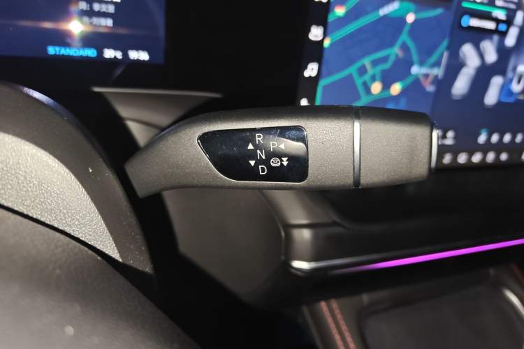 Used XPeng P7 2023 P7i 702 Max Gear Lever