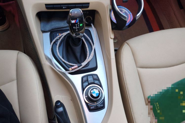 Used BMW X1 2012 sDrive18i Luxury Model Gear Lever