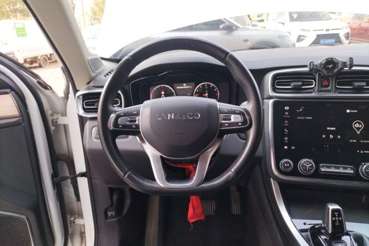 Used Lynk & Co 01 2019 2.0T Two-Wheel-Drive Pro Version China VI Standard
