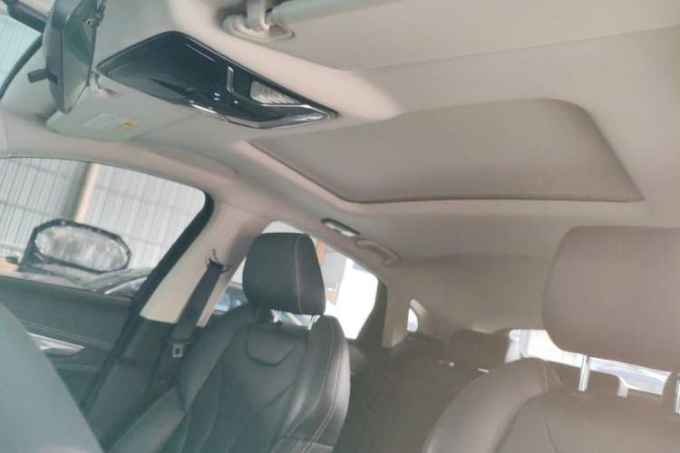 Used Changan CS85 COUPE 2019 1.5T DCT Version China VI Standard