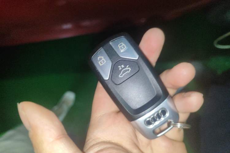 Used Audi A4L 2019 40 TFSI Ambition Version China V