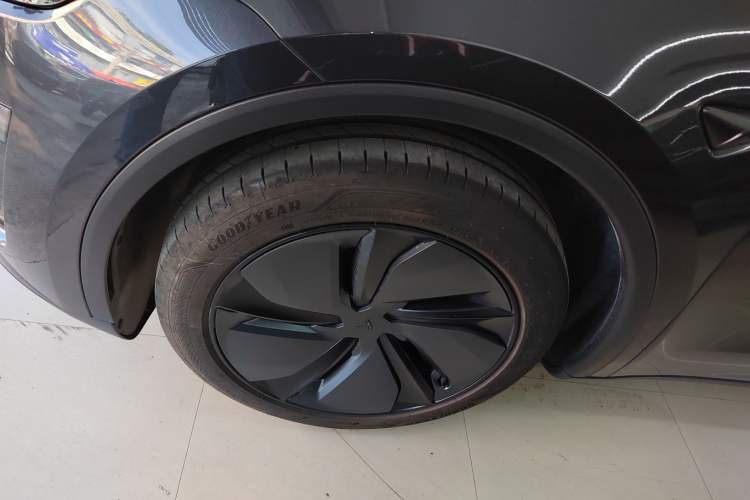 Used Tesla Model Y 2025 Rear-Wheel Drive First Edition
