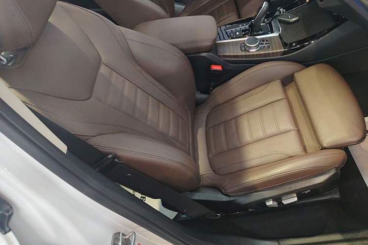 Used BMW X3 2020 xDrive28i M Sport Package Right Front Seat