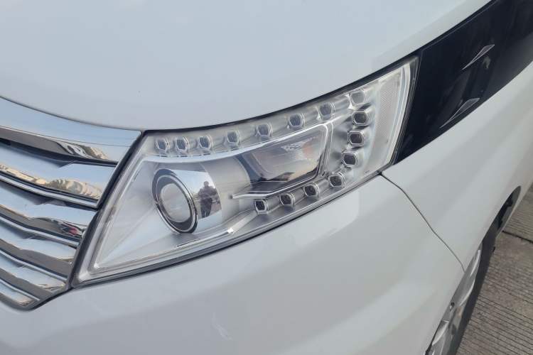 Used JAC Refine M5 2016 2.0T Gasoline Automatic Business Edition
