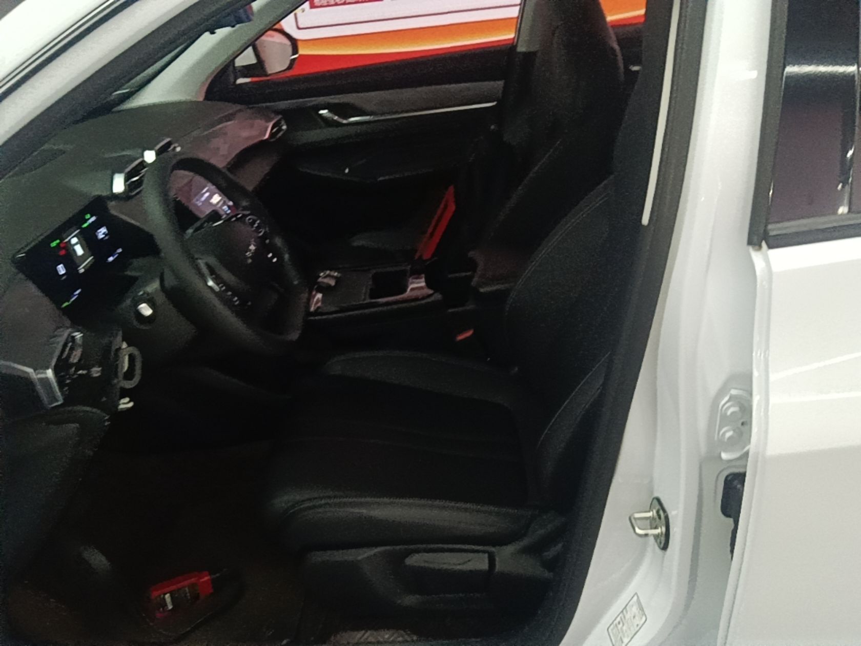 Dongfeng Aeolus SKY EV01 2024 530km PRO — снимка 17