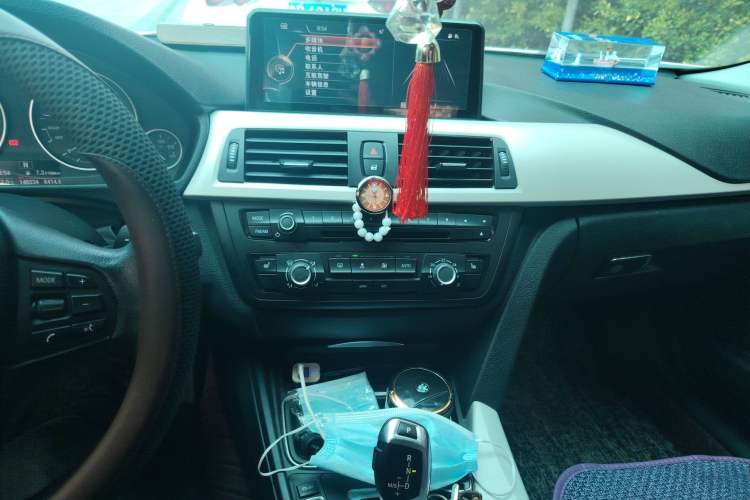 Used BMW 3 Series 2015 320Li Fashion Model Audio And AC Panel