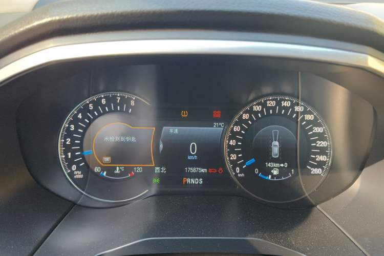 Used Ford Edge 2016 EcoBoost 245 Four-Wheel Drive Titanium 7-Seater
