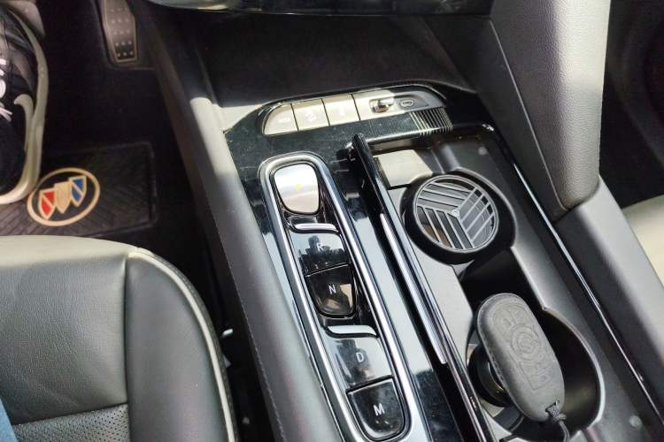 Used Buick Enclave 2022 652T 4x4 Prestige Flagship 6-Seater Gear Lever