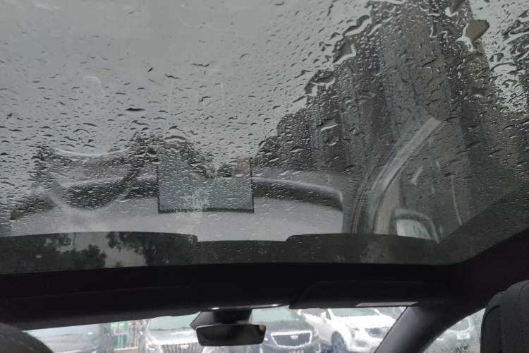 Used Tesla Model Y L 2025 Model Long-Range All-Wheel-Drive Version