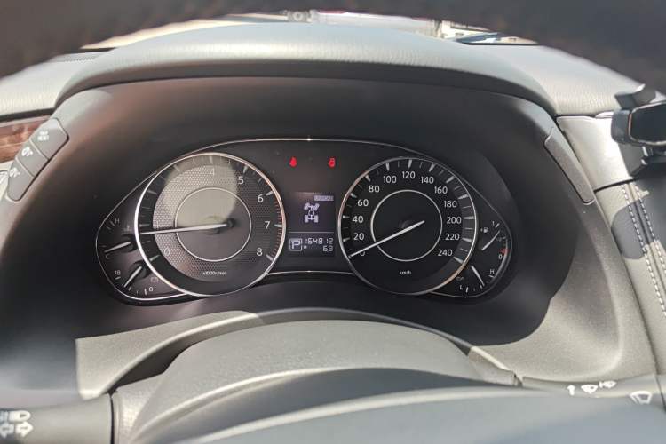 Used Nissan Patrol  Instrument Cluster