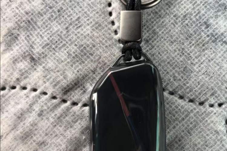 Used BMW 7 Series 2023 735Li M Sport Package Vehicle Key