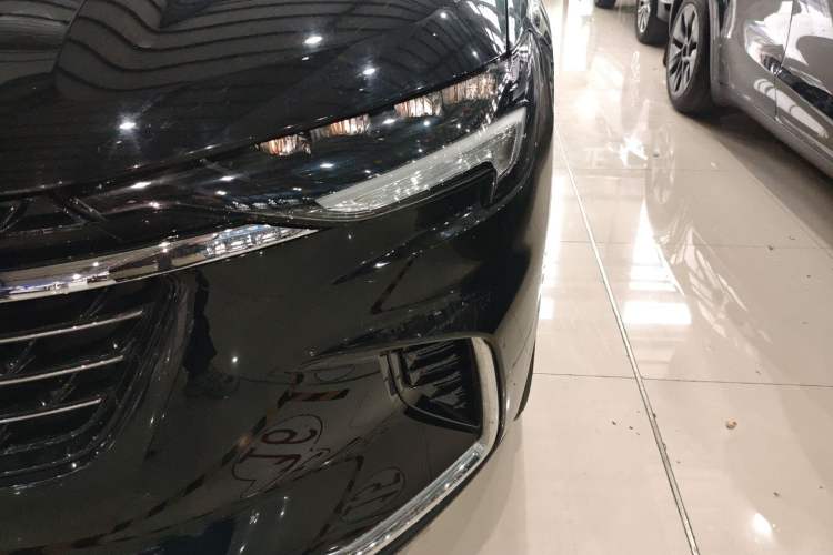 Used Buick Envision 2022 Encore Plus 652T Five-Seat Luxury Model
