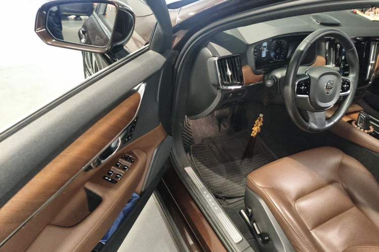 Used Volvo S90 2021 B5 Zhiyi Luxury Edition