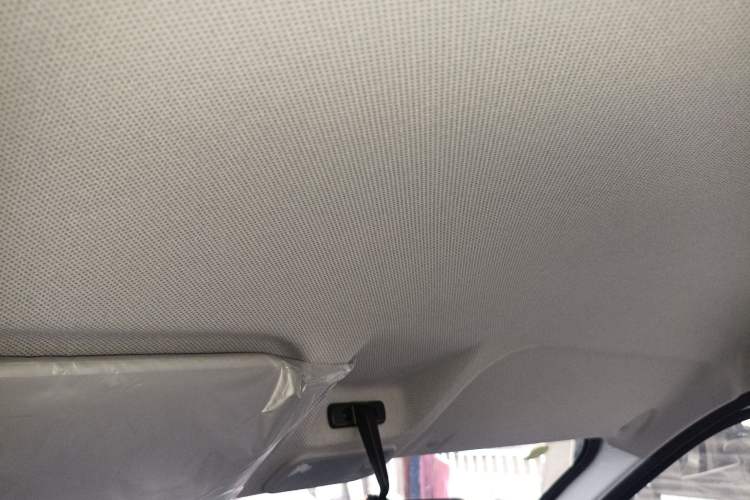 Used Wuling Yangguang 2025 Model 400km Bus Edition—Comfort Edition