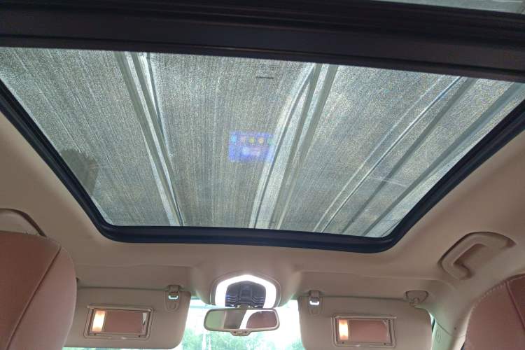 Used Zotye SR9 2017 2.0T Automatic Ultimate Dream Edition
