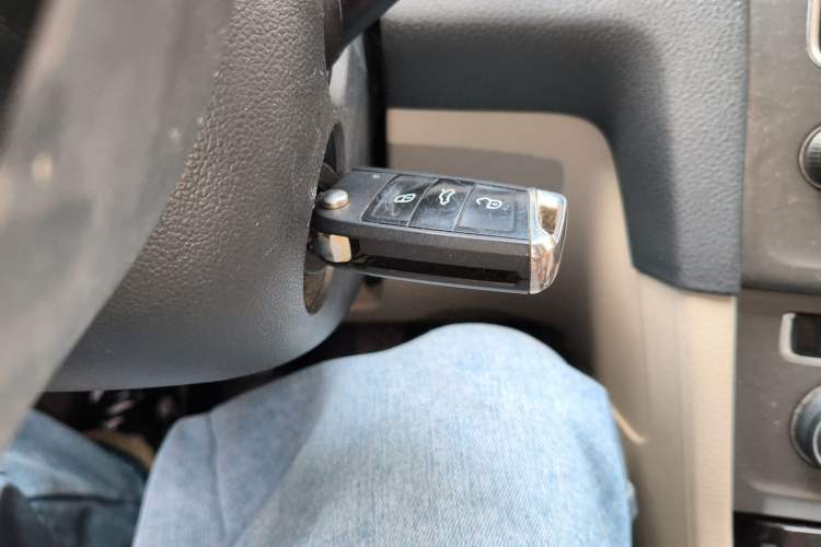 Used Volkswagen Golf 2016 230TSI Manual Comfort Version Vehicle Key