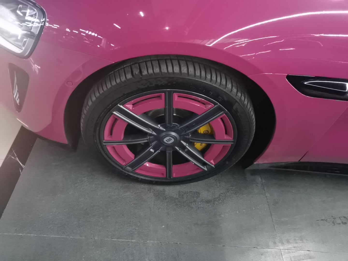 Xiaomi Auto SU7 2024 Rear-Drive Ultra-Long Range Advanced Pro-Level Intelligent Driving Version — снимка 10