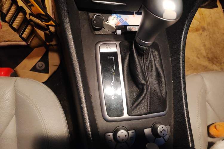 Used Mercedes-Benz SLK-Class 2004 SLK 200K Gear Lever
