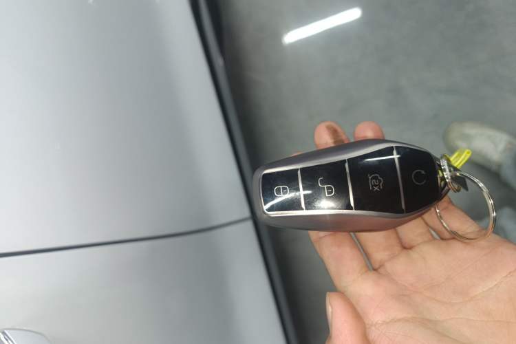 Used BYD Song PLUS New Energy 2024 HONOR Edition DM-i 110km Flagship PLUS
