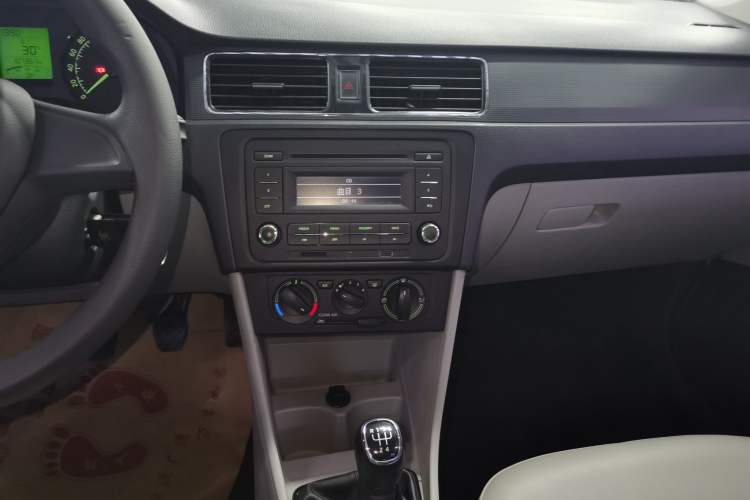 Used Skoda Rapid 2016 1.6L Manual Trend Edition
