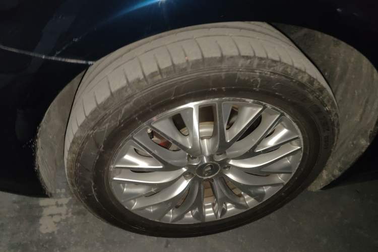 Used Infiniti Q70 2019 Q70L 2.0T Elite Plus Version
