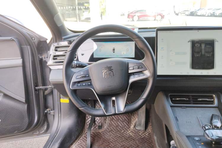 Used BYD Qin L 2024 DM-i 120KM Excellence Model