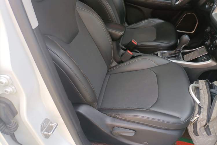 Used Jeep Compass 2020 220T Automatic Leading Edition