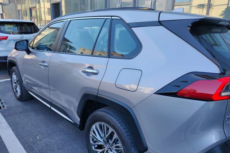 Used Toyota Wildlander 2023 Dual-Motor 2.5L E-CVT Four-Wheel Drive Prestige Edition