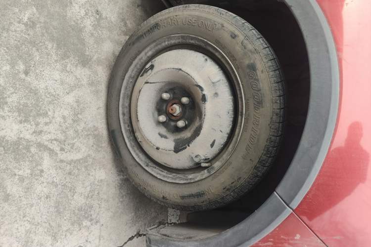 Used FAW Yingzhi G3 2014 1.5L Manual Zhihao Edition Right Front Wheel Hub