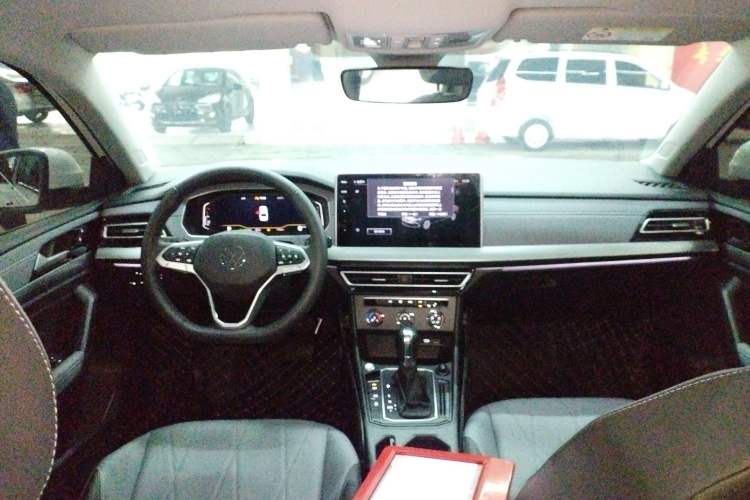 Used Volkswagen Lavida 2024 1.5L Automatic 5 Million Edition
