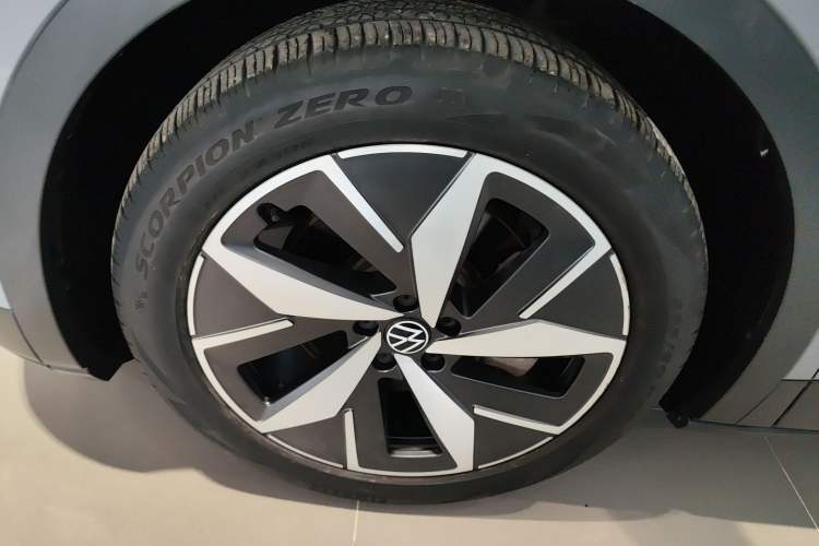 Used Volkswagen ID.4 CROZZ 2022 Long-Range Lite PRO Edition
