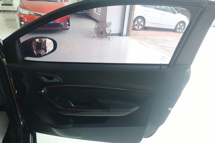 Used Chery New Energy Little Ant 2022 Revised Version Sweet Pink Edition Half-Sugar Version Lithium Iron Phosphate 30.7 kWh 30 kW 301 km