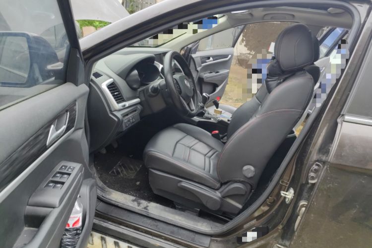 Used Dongfeng Aeolus AX7 2016 1.4T Manual Zhuyue Model
