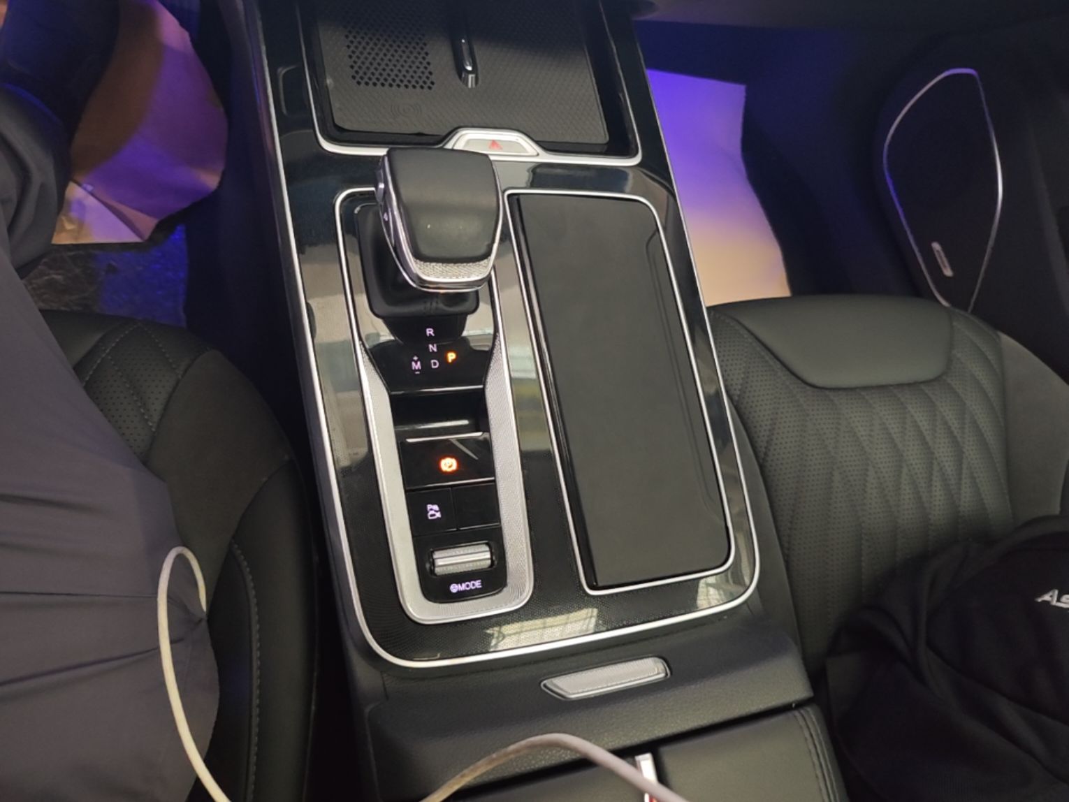 Hongqi HS5 2023 2.0T Qixiang Pro Edition — снимка 16